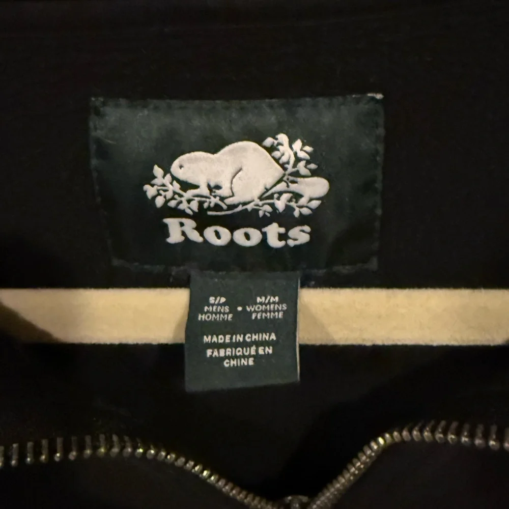 Roots Black Men’s Sweater/ Quarter Ziop